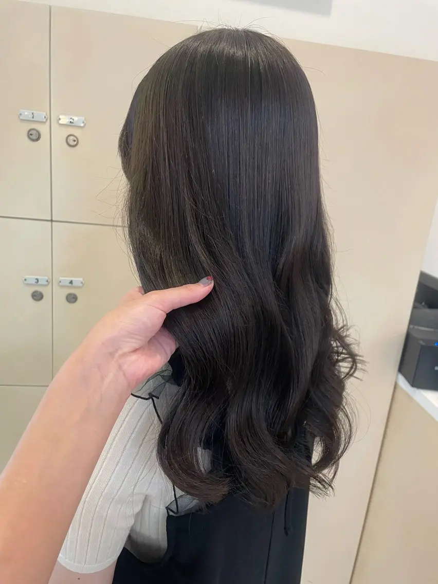 セミロング カット ヘアカラー トリートメント miyabi/ eMuのヘアスタイル