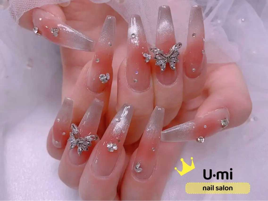 ネイル ハンドネイル UMI ネイルサロン新宿🎀のネイルデザイン