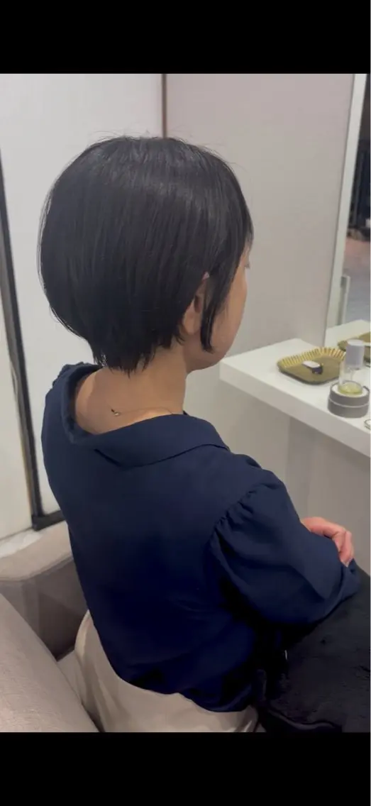 ショート くびれヘア 顔周りカット ショートヘア 石川 花奈のヘアスタイル