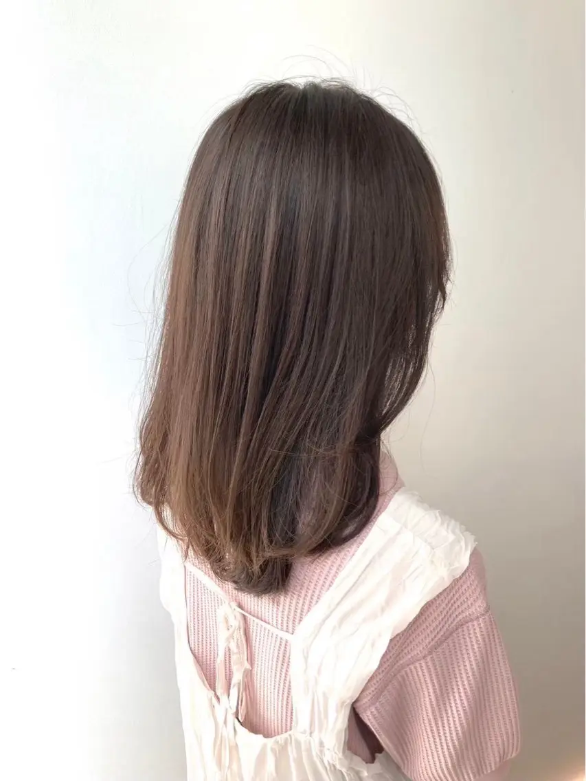 セミロング ヘアカラー KOHARU🌺 /仙台/透明感カラーのヘアスタイル