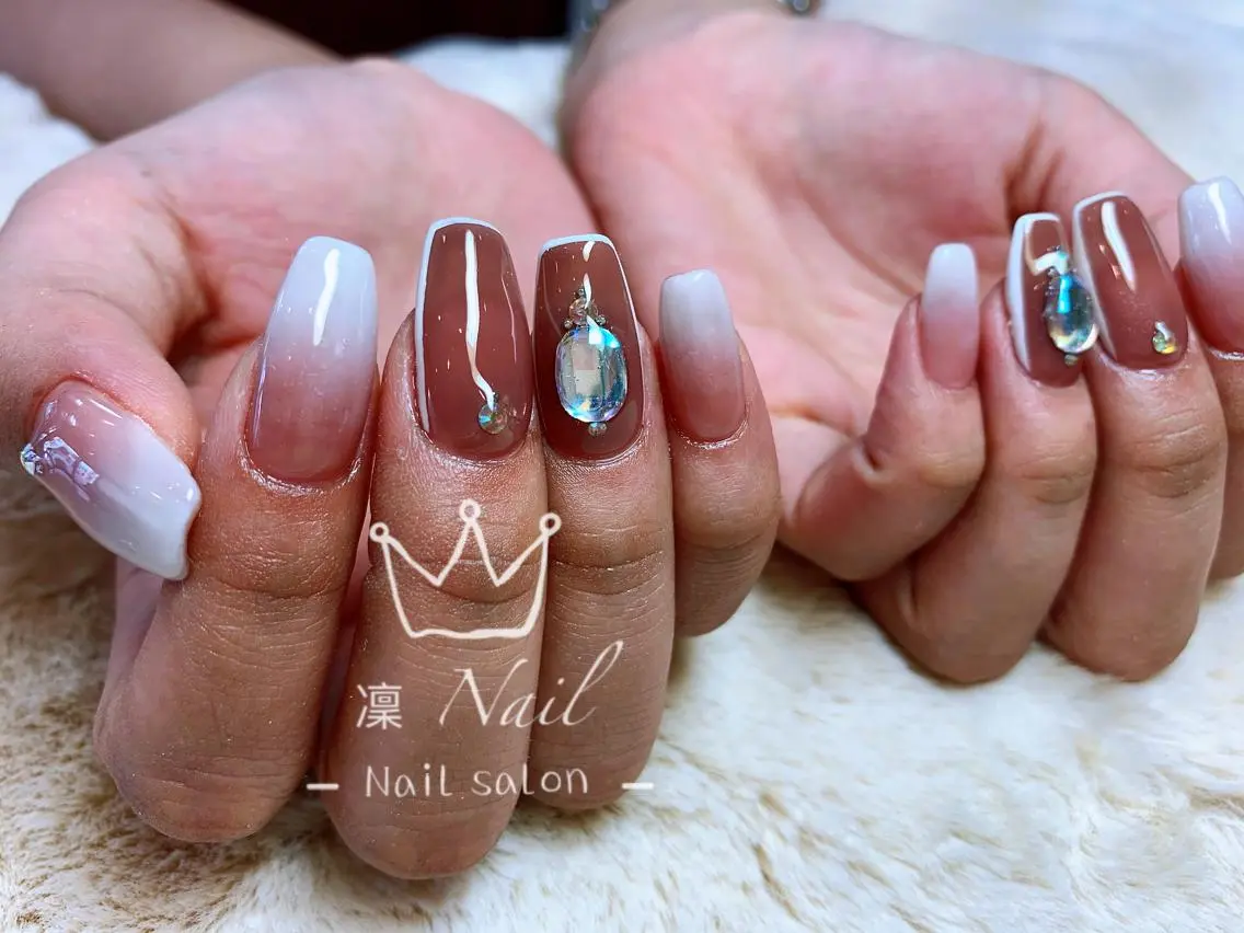 ショート カラー ネイル Le’a NailSalonのネイルデザイン