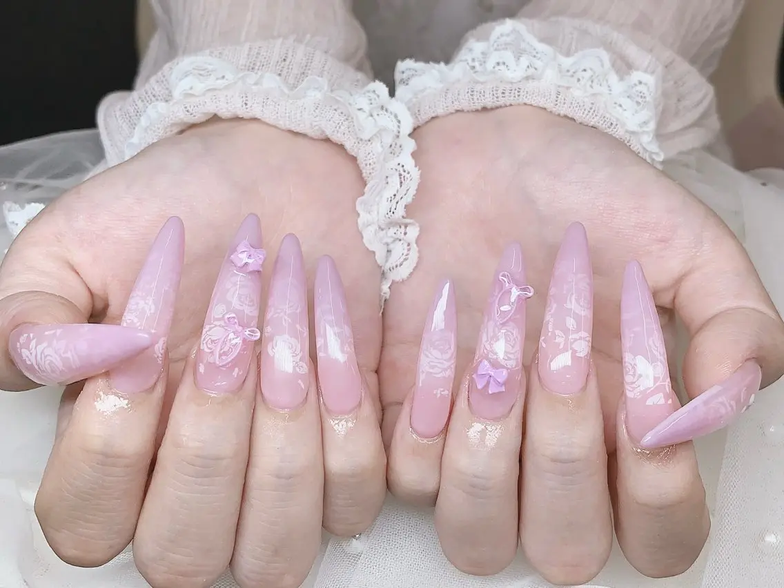ロング 韓国風ヘア ハンドネイル ハンドケア Mika Nail 池袋のネイルデザイン