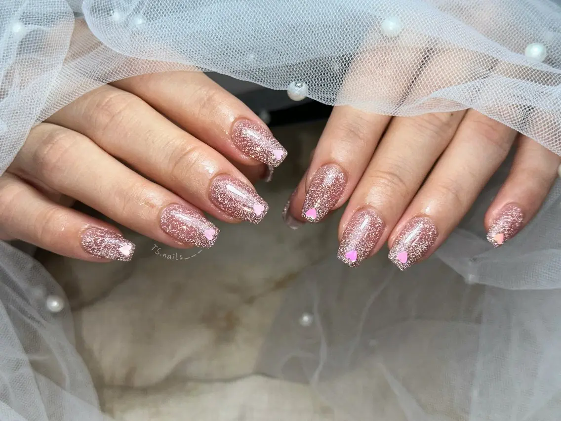 ネイル キラキラネイル マグネットネイル 持ち込み シンプルネイル ハンドネイル ハンドケア TS. nails___のネイルデザイン
