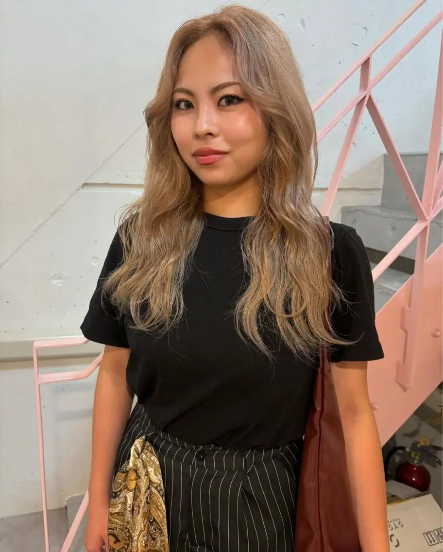 ロング カラー ヘアアレンジ mitsuki ブリーチモデルのヘアスタイル