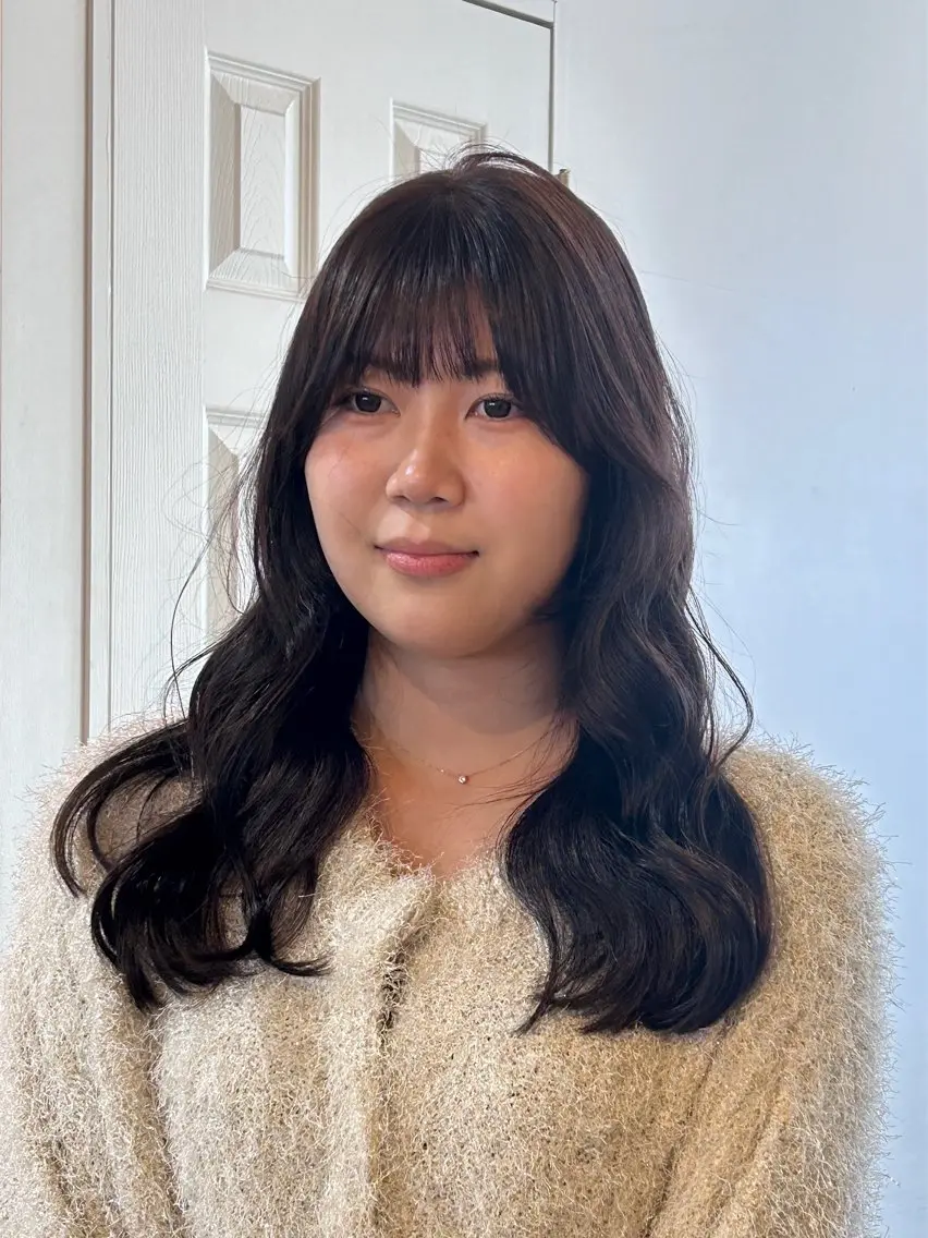 セミロング カラー カット ヘアカラー トリートメント ナチュラル大人っぽい スタイル　MAORIのヘアスタイル
