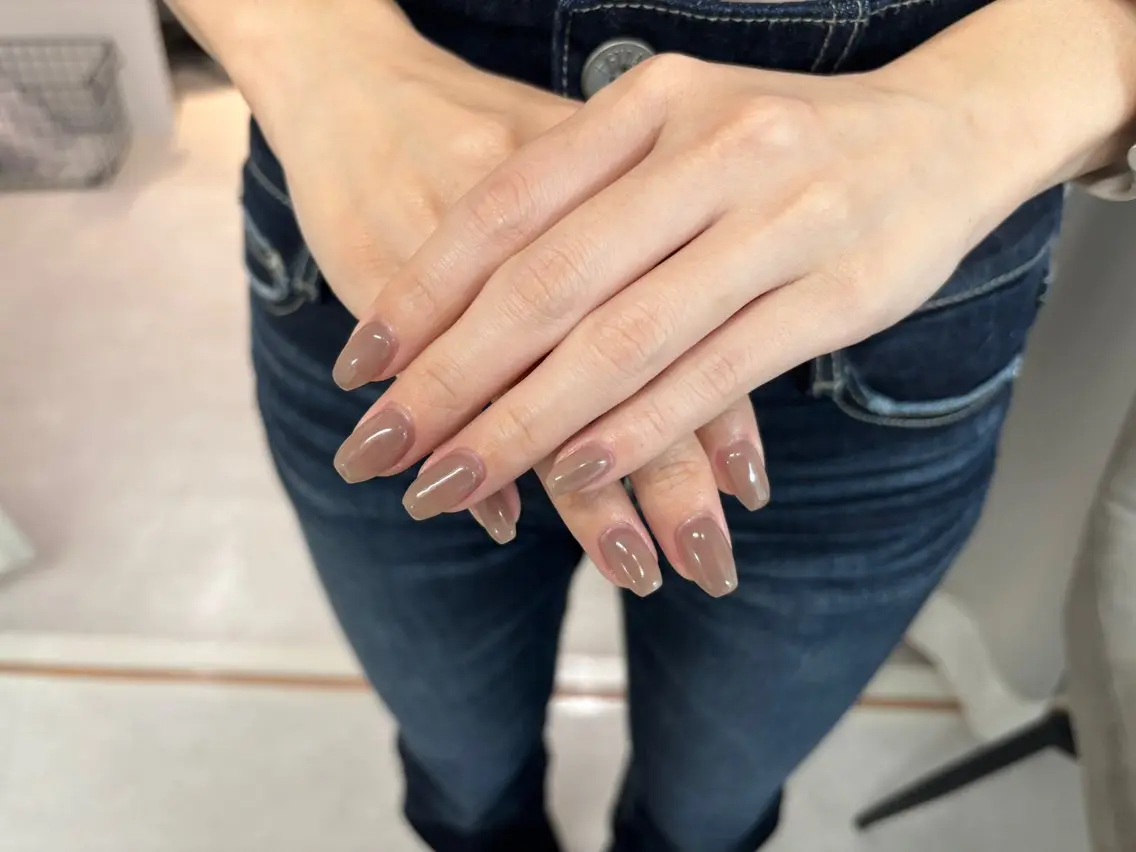 ネイル ワンカラーネイル ハンドネイル Elpia🤎 nail salonのネイルデザイン