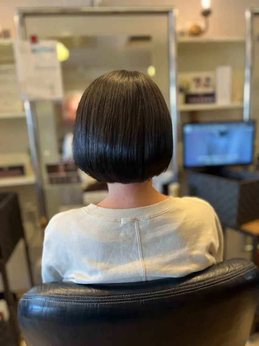 ショート カット ヘアカラー トリートメント 矢崎 身江子のヘアスタイル