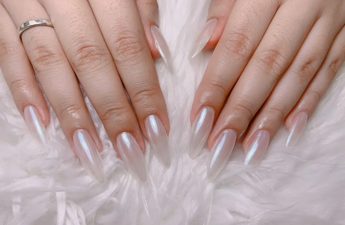 ネイル Demure リリス 銀座店のネイルデザイン