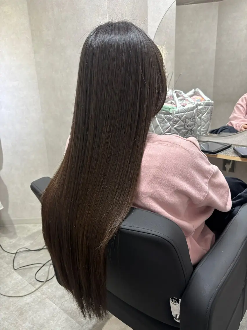 【✨️ツヤ感重視✨️】カット＆透明感カラー＆✨️LAケラコラ髪質改善トリートメント✨️の写真