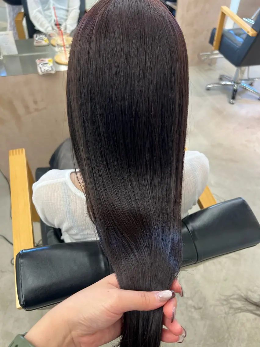 ロング カット ヘアカラー トリートメント vince. moekoのヘアスタイル