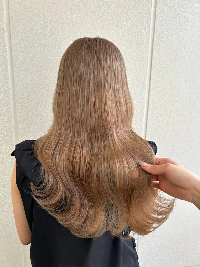 ロング カラー ヘアアレンジ ベージュカラー ミルクティーベージュ 《暖色/韓国hair 》🇰🇷桑原ユキネのヘアスタイル