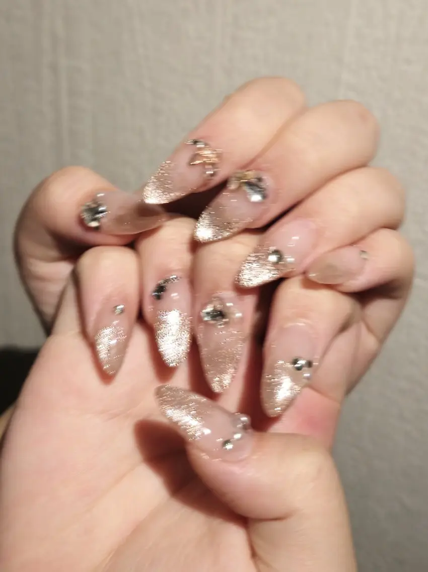 パーツ、デザインなんでもOK💓やり放題ネイルの写真