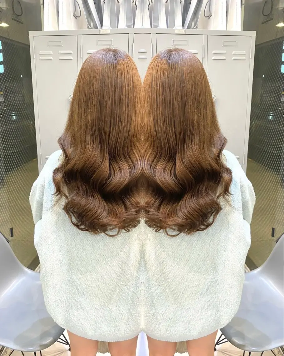 ロング カラー ヘアカラー 🩵レイヤー✖︎ 髪質改善🩵リョウヤのヘアスタイル