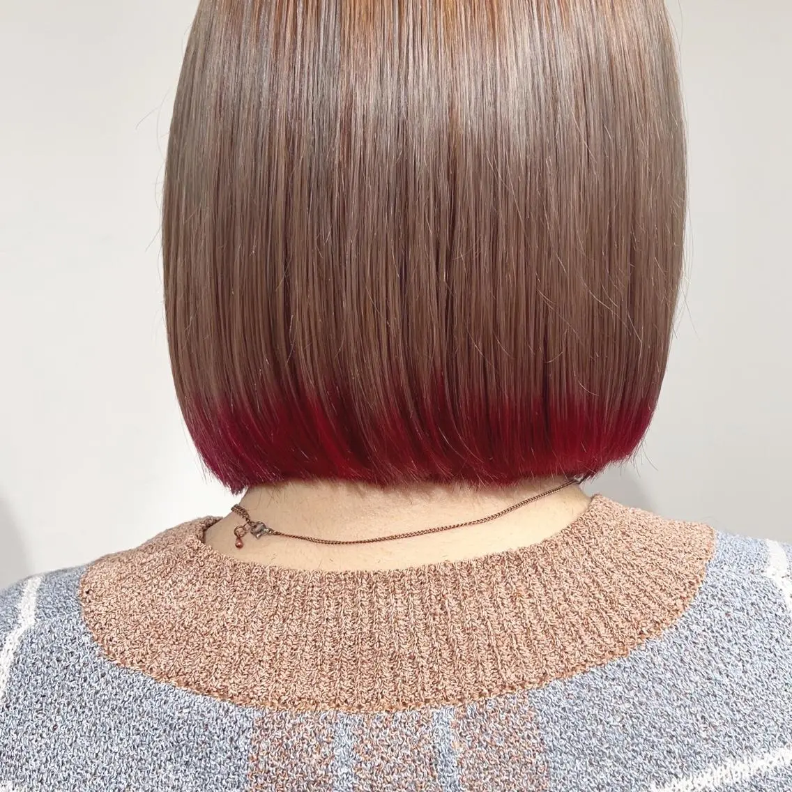 ショート カラー デザインカラー ピンクカラー ボブ カット ヘアカラー トリートメント スキバサミを使わない カット🌼唯🌼のヘアスタイル