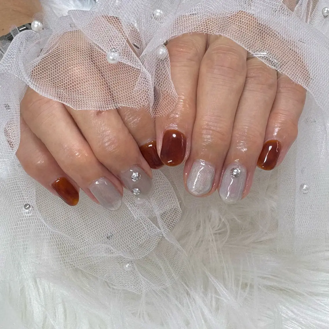 ネイル べっ甲ネイル マグネットネイル ストーンネイル ハンドネイル SHINE nail salonのネイルデザイン