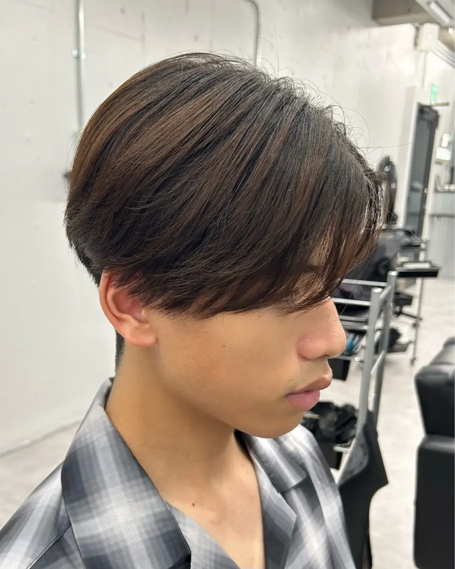 ミディアム メンズ 曲がる縮毛矯正 LIBER 岩名のヘアスタイル