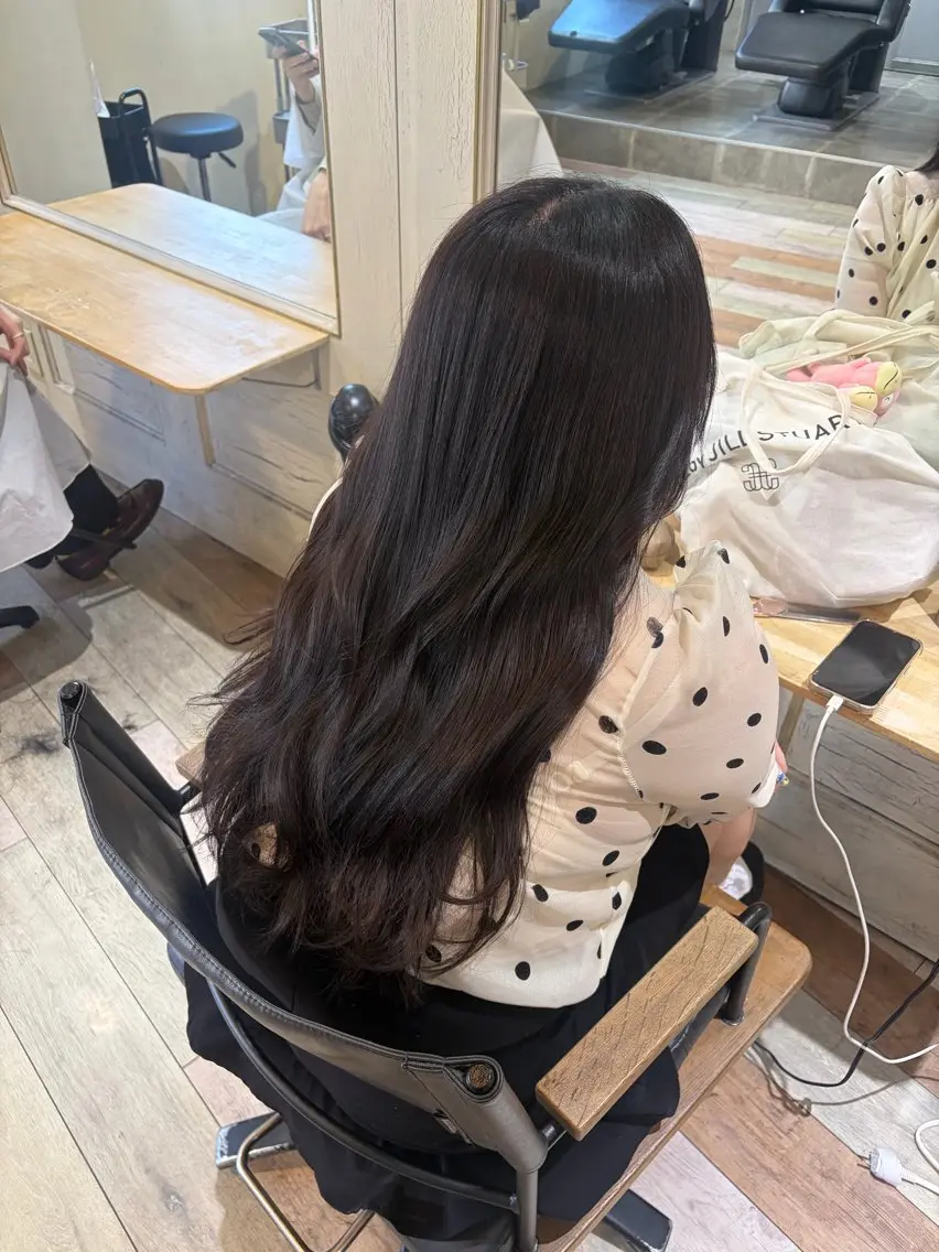 ロング ヘアカラー 💜🦋 COCONA🦋💜のヘアスタイル
