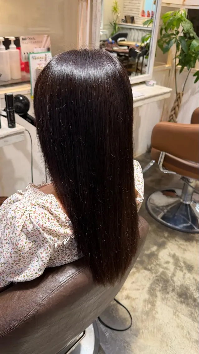 ロング カラー ブラウンカラー チョコレートブラウン 【北生駒】ナオシ P有り/Hitomiのヘアスタイル