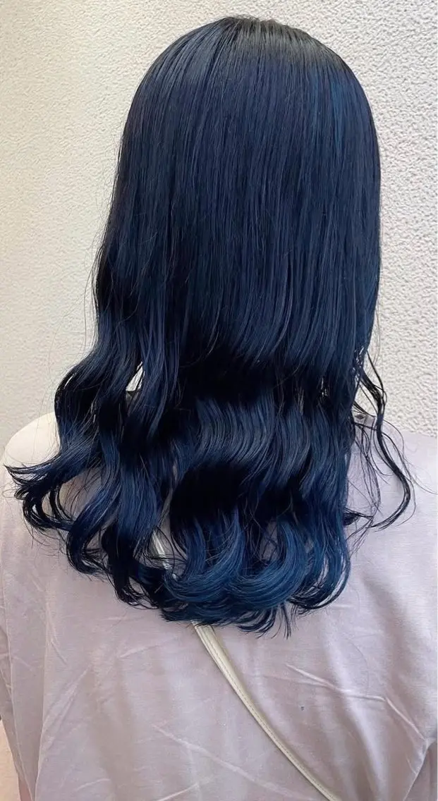 ロング カラー 三浦 悠のヘアスタイル