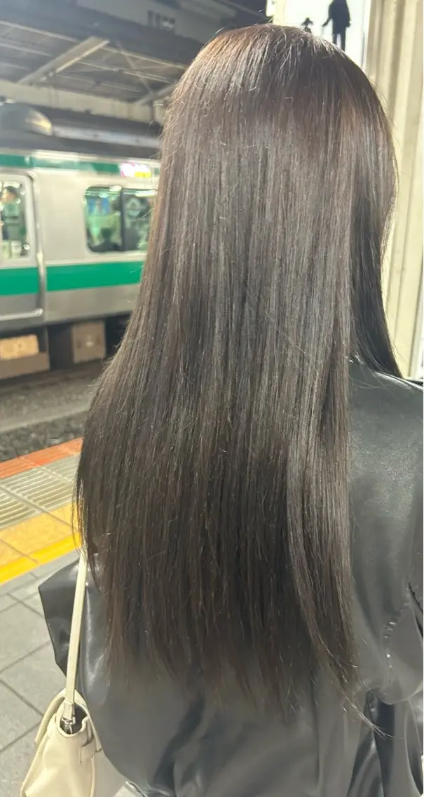 ロング アッシュ おおがくみゆ🦙🍊 ⭐️池袋のヘアスタイル