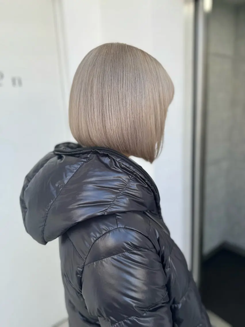 ショート カラー ベージュカラー ホワイトベージュ カット ヘアカラー トリートメント ヘアセット 絶対カワイイ保証💕 カワノチヒロのヘアスタイル