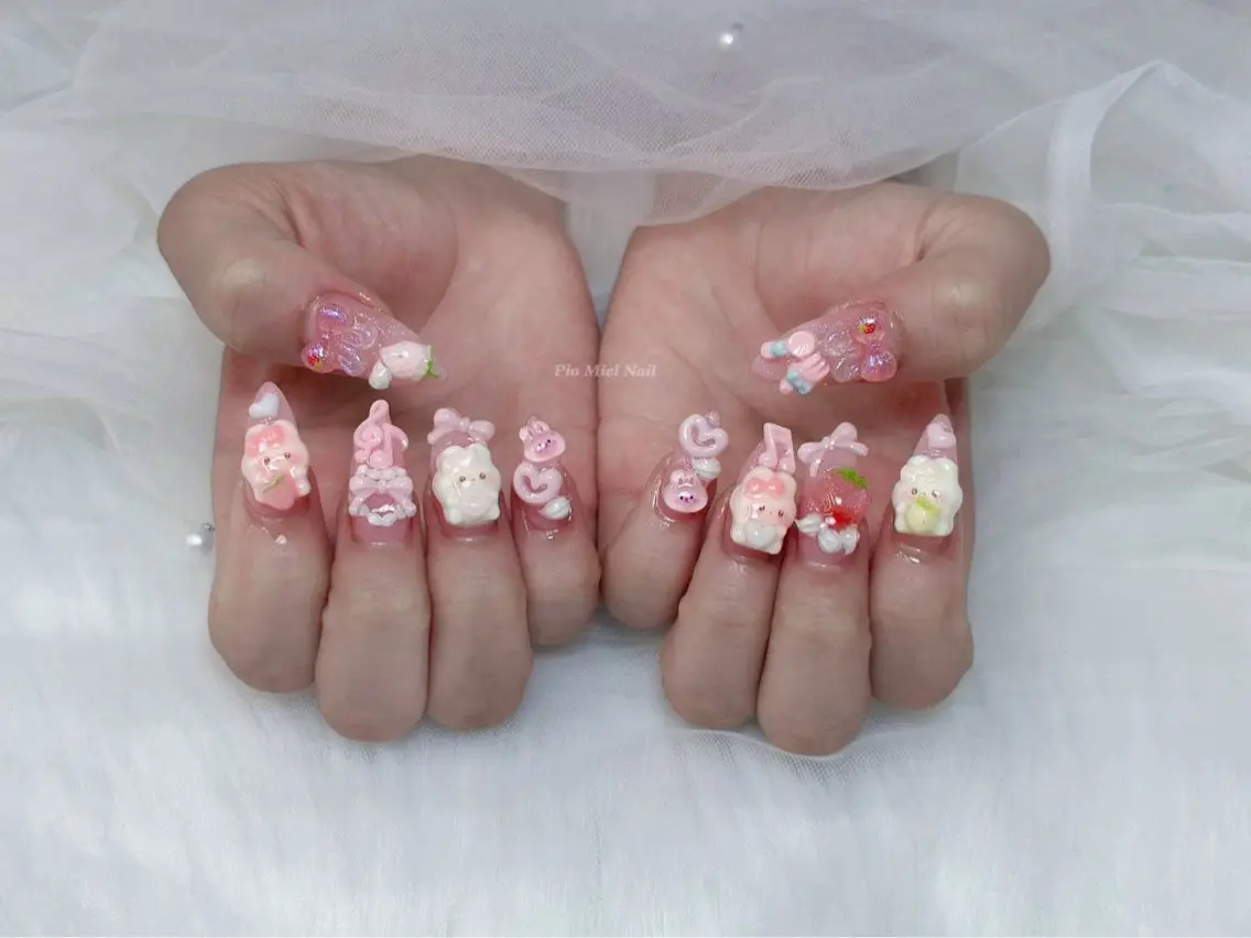 ネイル ハンドネイル HANA 長さだしのネイルデザイン