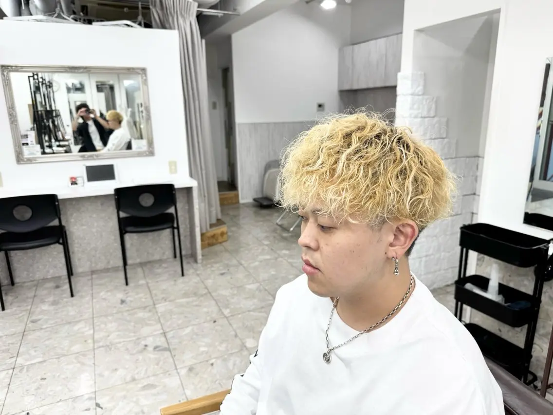 カラー パーマ メンズ カット パーマ 🎩刈り上げ特化🎩 渡邉太耀のヘアスタイル