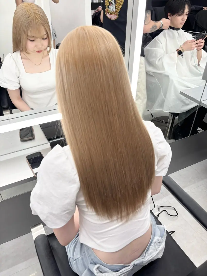 ロング カラー ヘアカラー TACE AYANOのヘアスタイル