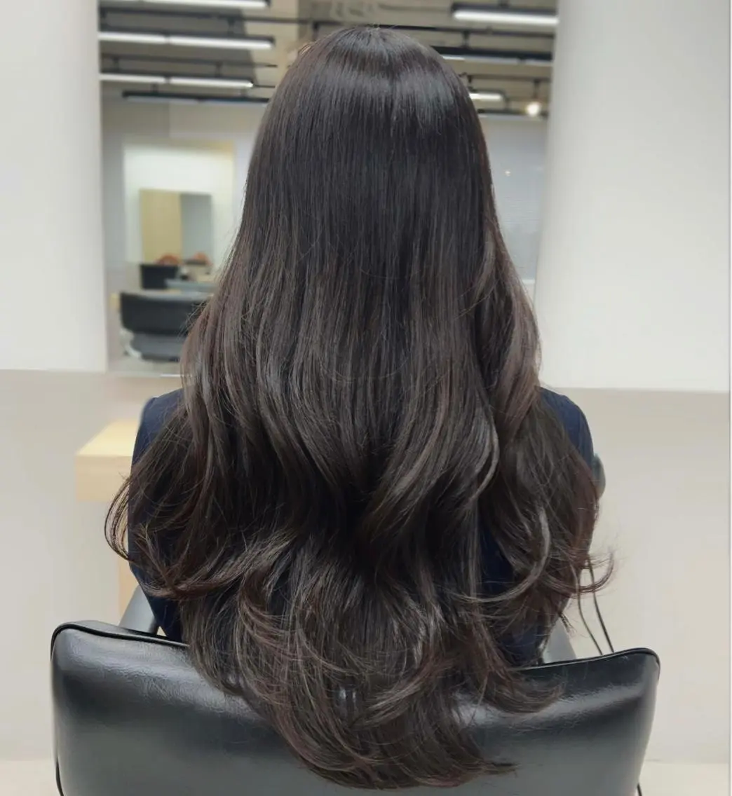 セミロング レイヤーカット 復帰しました🎀 しょうこLuanaのヘアスタイル