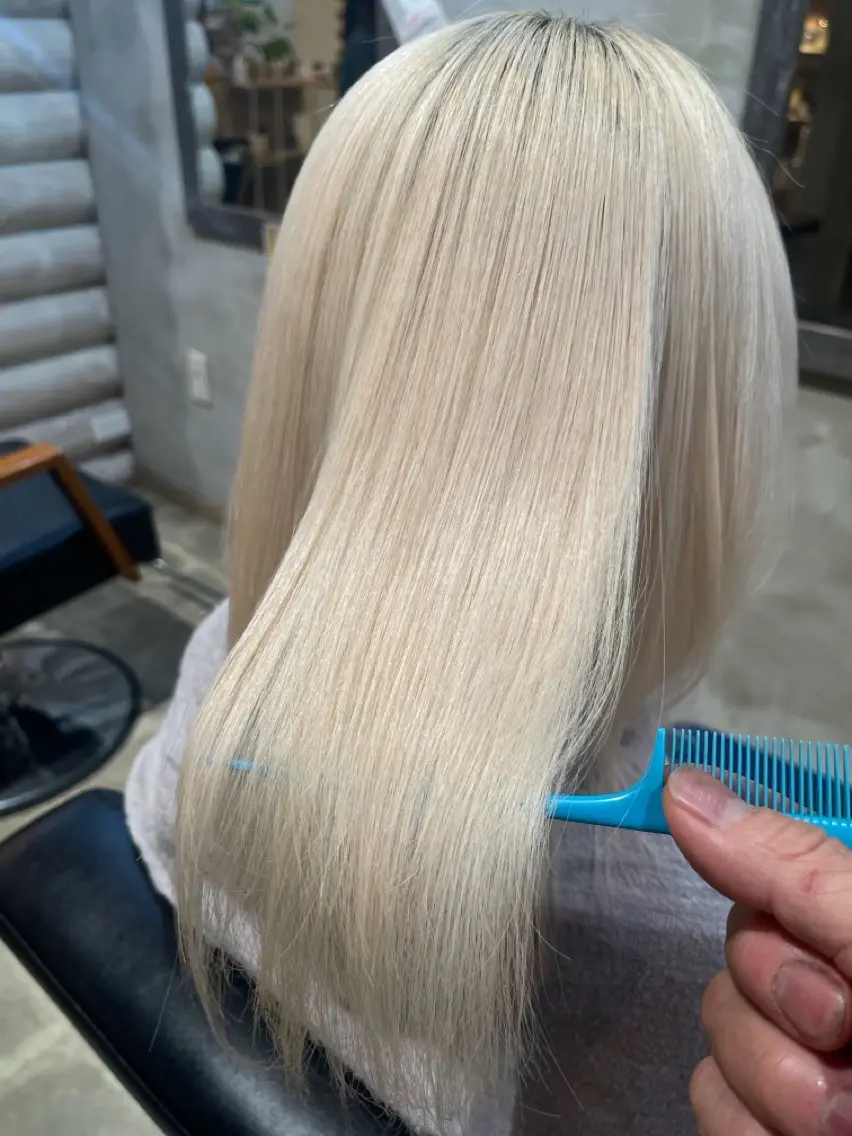 ハイトーンミルクティー限定✨️似合わせカット＋2ブリーチONカラーの写真