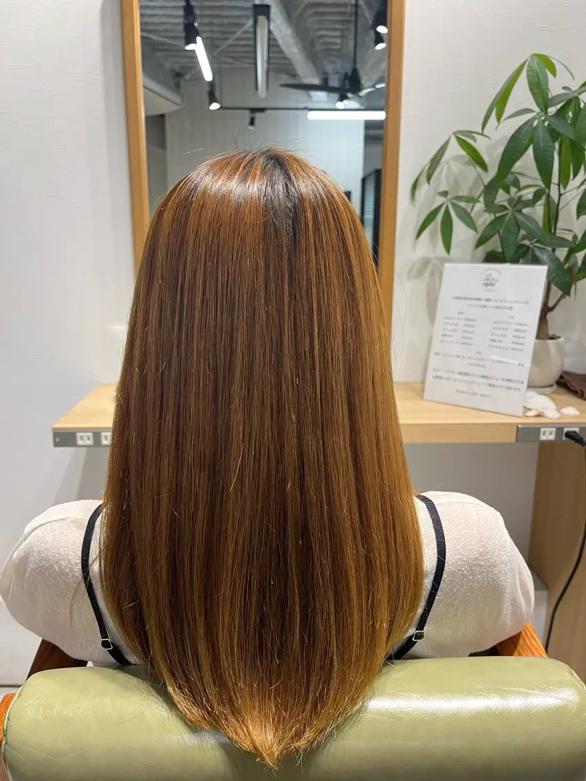 セミロング カット 縮毛矯正 武田 綺音のヘアスタイル