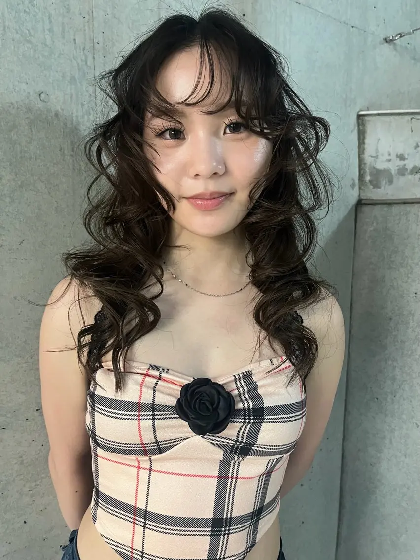 ロング カット ヘアカラー トリートメント 田中 里奈のヘアスタイル
