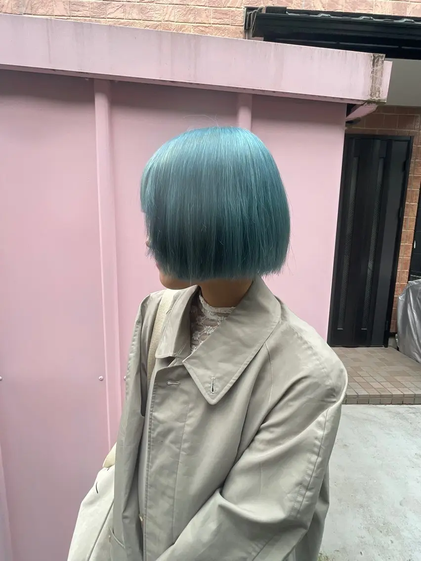 ショート カラー アッシュ アッシュグレー ベージュカラー ブリーチ ブロンド ヘアカラー トリートメント 【ときめき屋さん🎀 ハイトーン大和🎀】のヘアスタイル