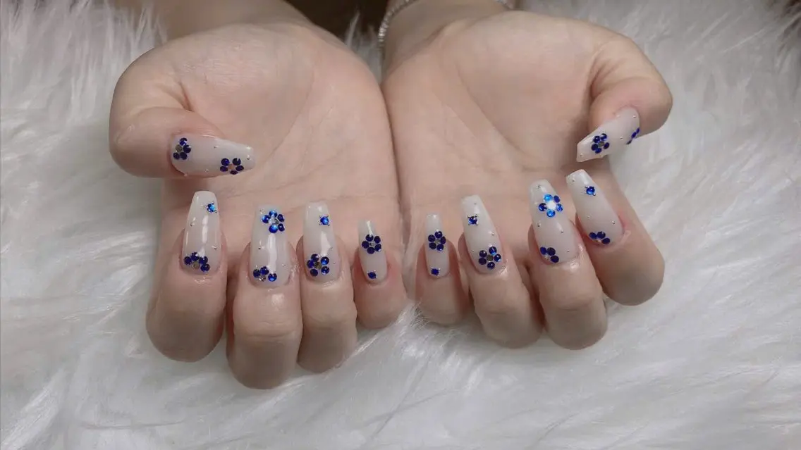 ネイル ハンドネイル REI NAIL1のネイルデザイン