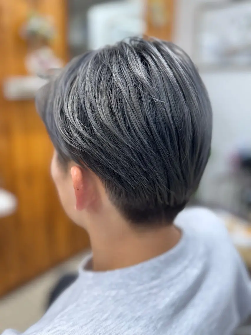 メンズカット シャンプー 顔剃り付きの写真