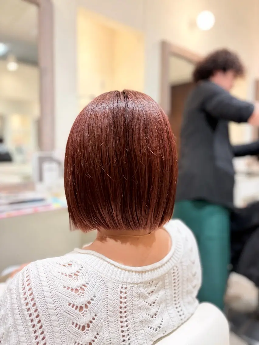 ショート ピンクブラウン ボブ カット ヘアカラー NICCOLO室見 Erinaのヘアスタイル