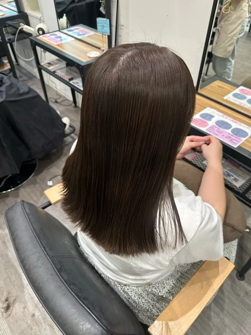 セミロング カラー アッシュ アッシュグレー アッシュグレージュ グレージュ カット ヘアカラー トリートメント 艶髪レイヤー上田 紗也🇰🇷💗のヘアスタイル