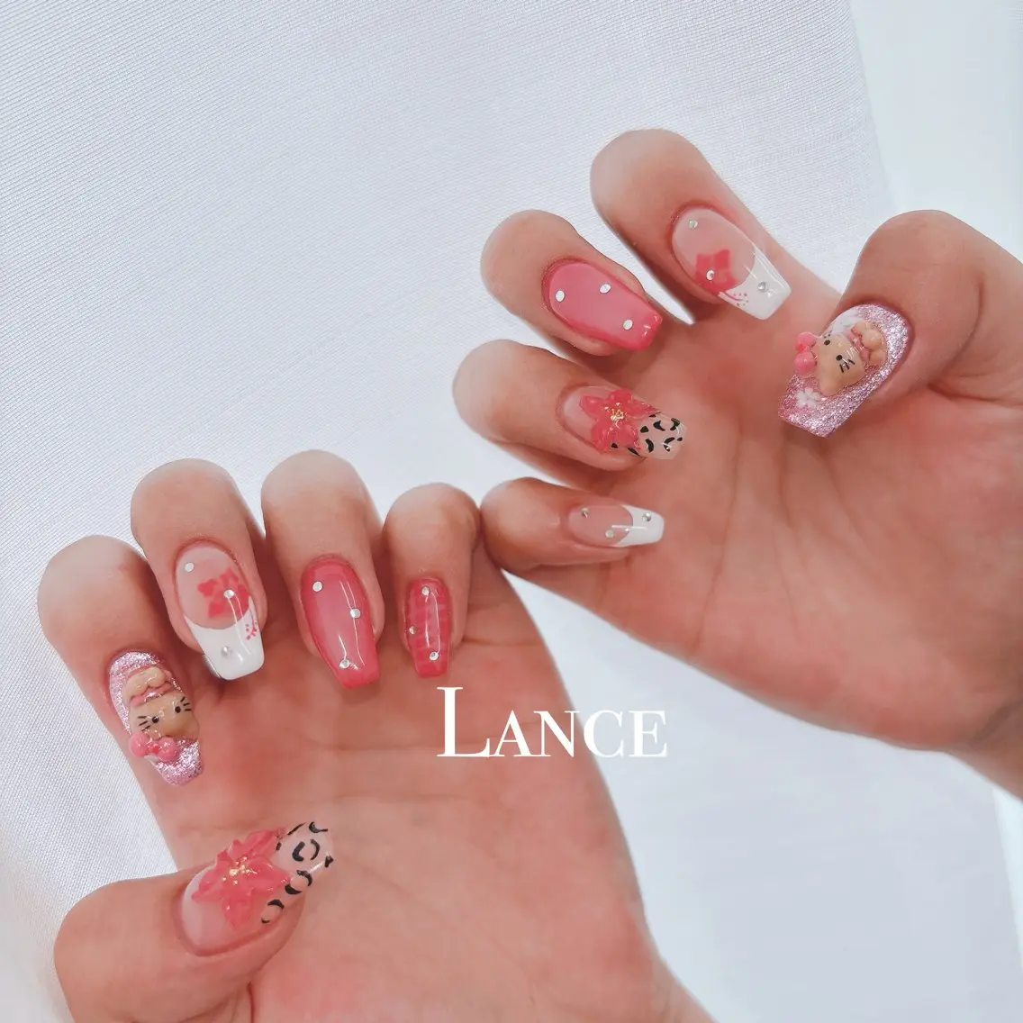 ネイル オーロラネイル ブルー フットネイル 氷ネイル・うるうるネイル キラキラネイル Lance nailのネイルデザイン