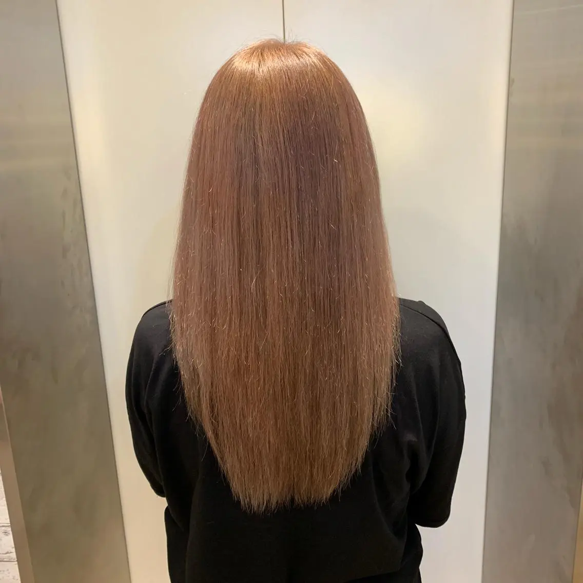 カラー ベージュカラー 天野 利咲のヘアスタイル