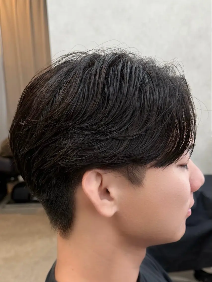 メンズ カット パーマ ニュアンスパーマ🌀 毛流れ🩶イザベラのヘアスタイル