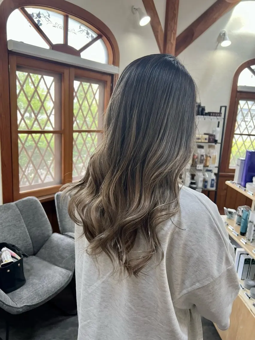 ロング カット ヘアカラー 名取 純平のヘアスタイル