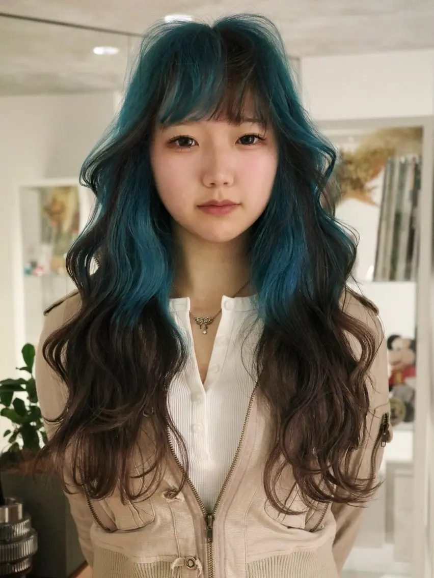 🎨個性で魅せる🎨デザインカラークーポン(ブリーチ、カット込)＊ルーツカラー、エンドカラーが人気🌟の写真