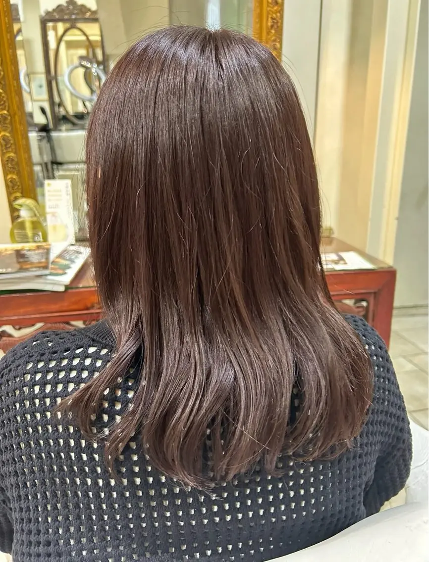 ミディアム タテイシ アサノのヘアスタイル