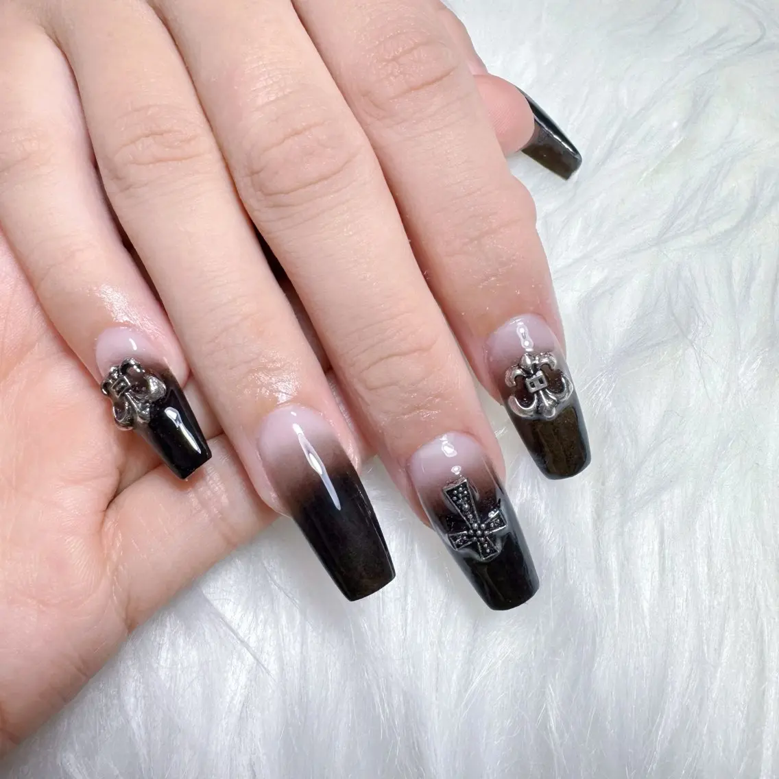 ネイル アートネイル 成人式 ジェルネイル ニュアンスネイル ネイルチップ Kora Nailのネイルデザイン