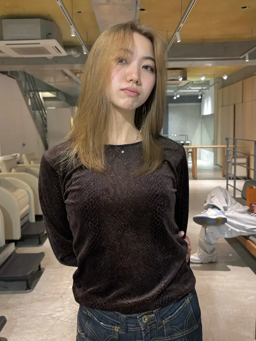 セミロング カラー ヘアカラー yu maのヘアスタイル