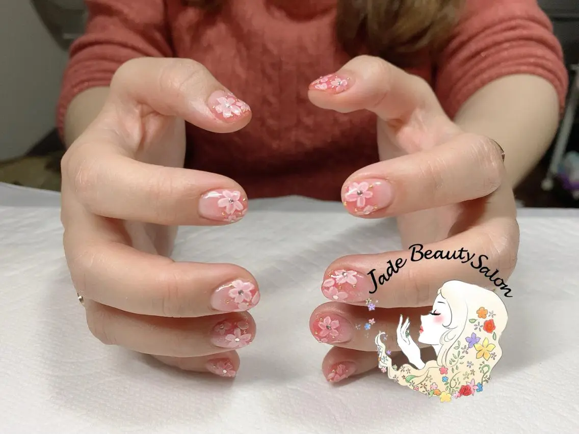 ショート ネイル 桜ネイル クリアネイル JadeBeauty Salonのネイルデザイン