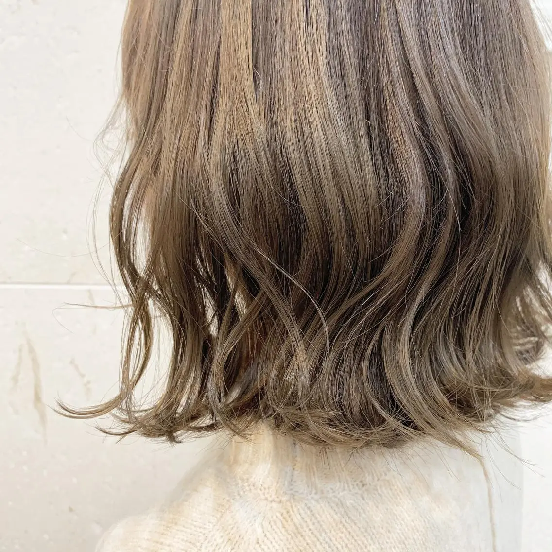 ショート カット ヘアカラー トリートメント 💘カラー人気No. 1💘SAYAのヘアスタイル