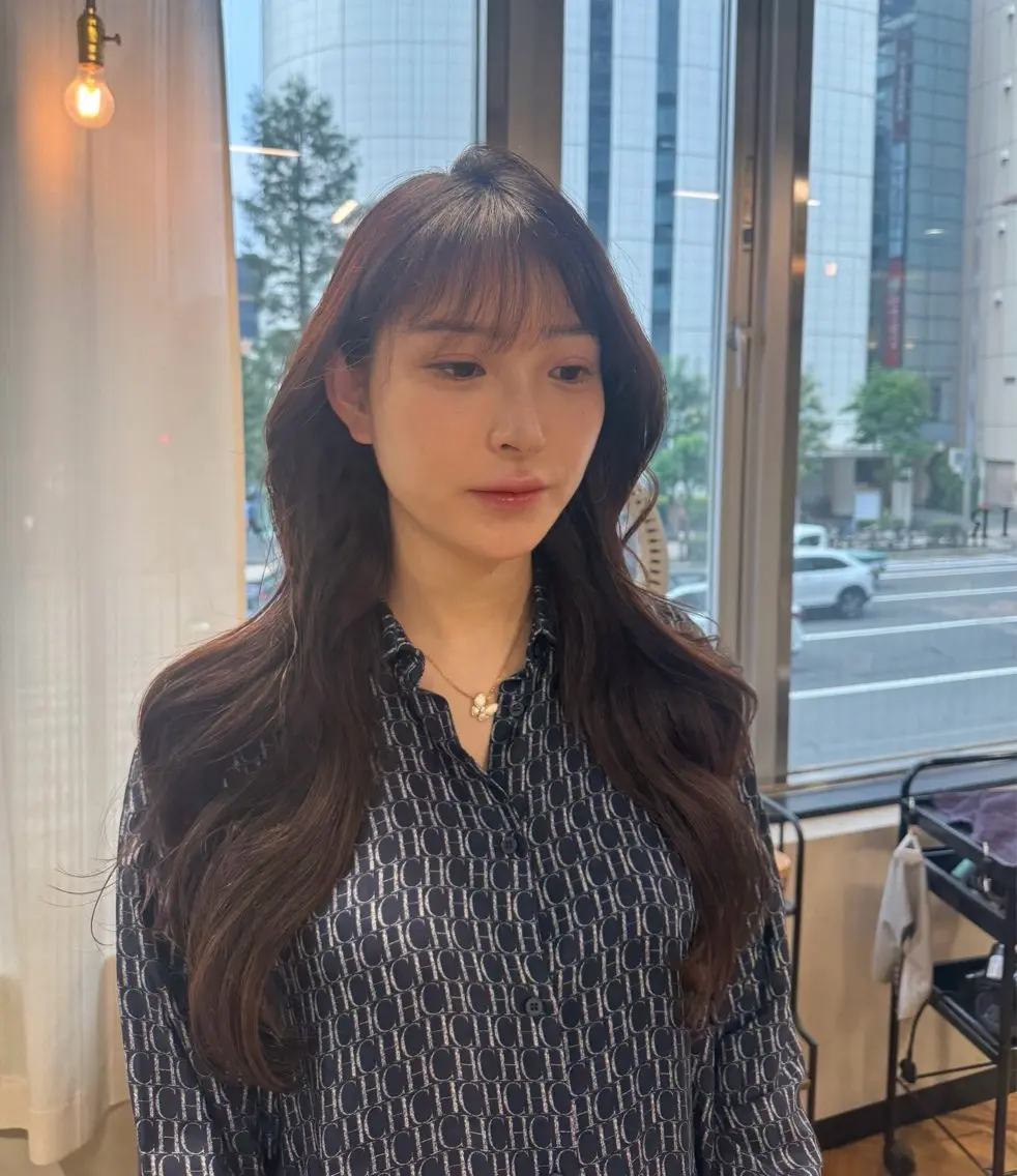 ロング Rena/韓国 /ワンホンヘアのヘアスタイル
