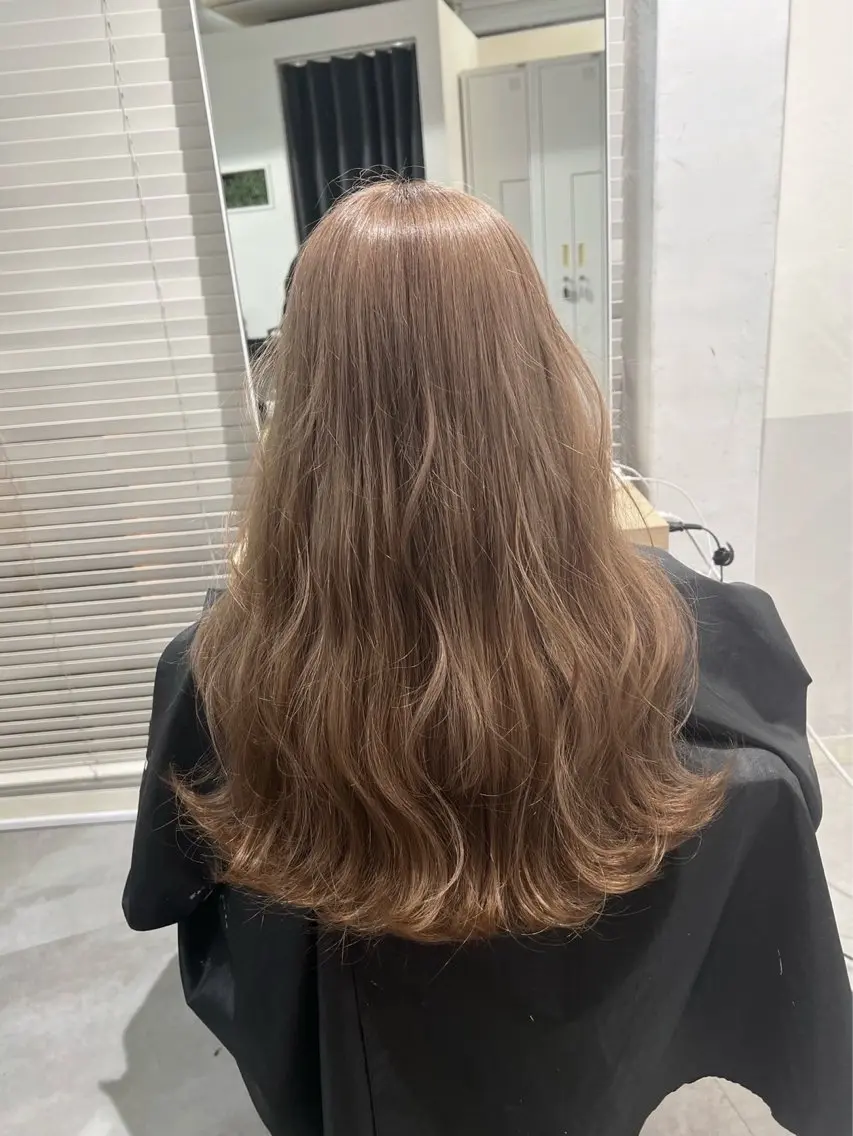ロング カラー ベージュカラー ミルクティーベージュ 指名数No.1 /NAOYAのヘアスタイル