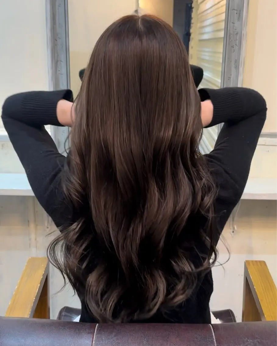 カラー iki shihoのヘアスタイル